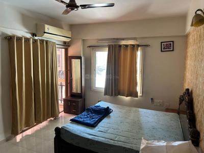 Bedroom Image of 2000 Sq.ft 3 BHK Apartment / Flat for rent in Ramdev Nagar Ahmedabad for Rs. 65000