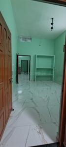 Bedroom Image of 1200 Sq.ft 2 BHK Builder Floor for rent in Paharia Varanasi for Rs. 7000