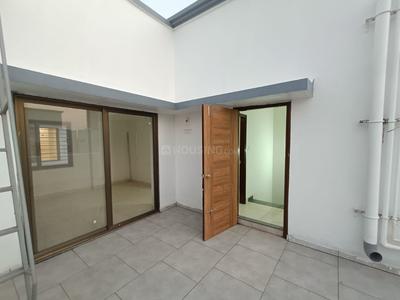 Balcony Image of 1800 Sq.ft 4 BHK Duplex for rent in Sunpharma Road Vadodara for Rs. 20000