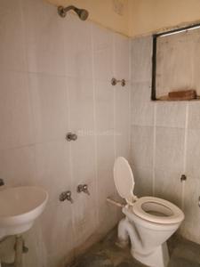 Dev 181 Bathroom One 4