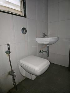 Common Bathroom Image of 980 Sq.ft 2 BHK Apartment / Flat for sale in Guardian Hill Shire Phase 2, Wagholi Pune for Rs. 6000000