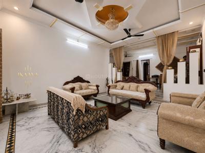 Living Room Image of 4000 Sq.ft 7 BHK Villa for sale in EC Road Dehradun for Rs. 30000000