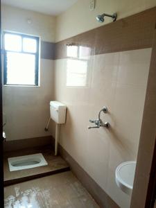 Bathroom Image of 950 Sq.ft 2 BHK Apartment / Flat for sale in Chandmari Varanasi for Rs. 3990000