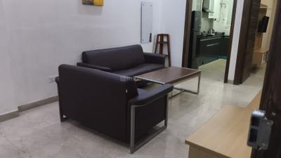 Living Room Image of 1200 Sq.ft 4 BHK Builder Floor for rent in DLF The Grove, DLF Phase 5 Gurgaon for Rs. 135000