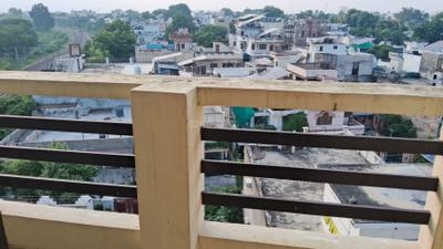 Image of 1300 Sq.ft 3 BHK Apartment / Flat for rent in Aliganj, Lucknow for Rs. 16000