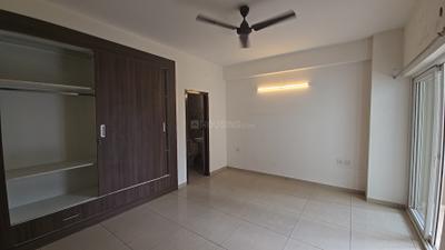 Bedroom Image of 1695 Sq.ft 3.5 BHK Apartment / Flat for sale in Gulshan Ikebana, Sector 143 Noida for Rs. 22100000