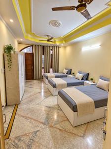 Image of Asha's PG in Sector 52, Noida