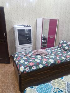 Bedroom Image of aarti pg in Shakti Nagar, New Delhi