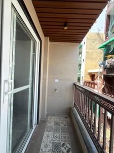 Balcony Image of 630 Sq.ft 2 BHK Builder Floor for rent in Dwarka Mor New Delhi for Rs. 25500