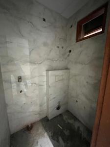 Bathroom Image of 650 Sq.ft 2 BHK Builder Floor for sale in Mayur Vihar Phase 1 New Delhi for Rs. 7500000