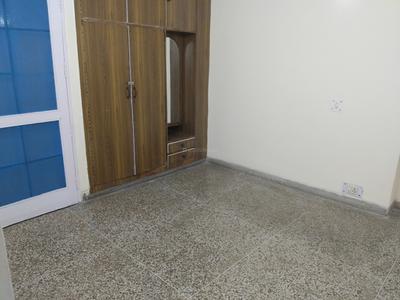 Bedroom Image of 1300 Sq.ft 2.5 BHK Apartment / Flat for rent in Sector 30 Noida for Rs. 30000