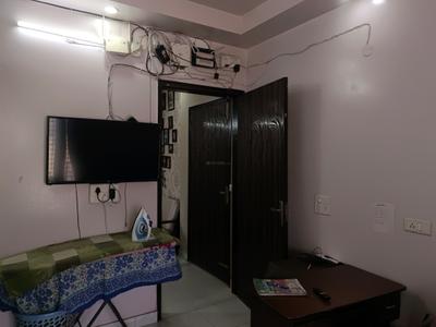 Bedroom Image of 1125 Sq.ft 3 BHK Apartment / Flat for sale in Sector 38 Rohini New Delhi for Rs. 4200000