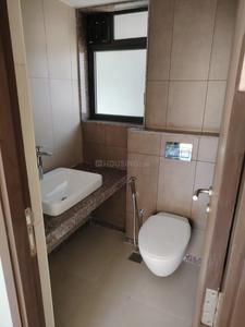 Bathroom Image of 850 Sq.ft 2 BHK Apartment / Flat for sale in Shapoorji Pallonji Vicinia, Powai Mumbai for Rs. 22000000