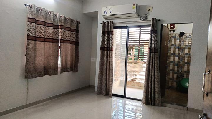 Ghuma Bedroom One 1
