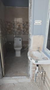 Bathroom Image of 600 Sq.ft 1 RK Apartment / Flat for rent in Hafeezpet Hyderabad for Rs. 11500