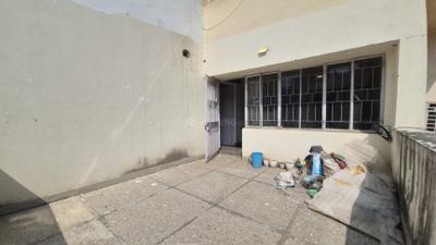 Image of 1250 Sq.ft 2 BHK Apartment / Flat for rent in DDA Sector Pocket B C, Vasant Kunj, New Delhi for Rs. 56000
