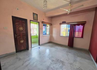 Bedroom Image of 1000 Sq.ft 2 BHK Apartment / Flat for sale in Tollygunge Kolkata for Rs. 4000000