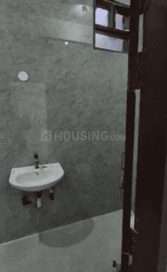 Bathroom Image of 1400 Sq.ft 2 BHK Builder Floor for rent in Dayal Bagh Agra for Rs. 12000