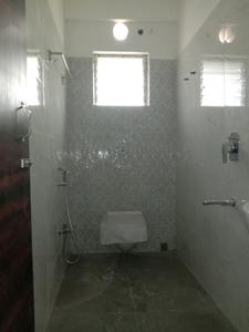 Common Bathroom Image of 950 Sq.ft 2 BHK Apartment / Flat for sale in Dum Dum Park Kolkata for Rs. 5100000