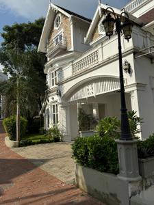 Image of 4000 Sq.ft 4 BHK Villa for sale in Kakkanad, Kochi for Rs. 41000000