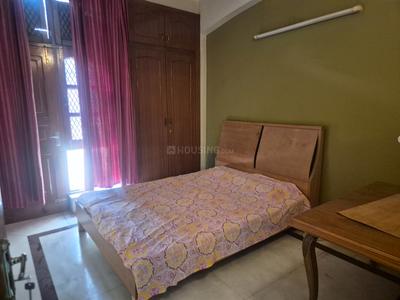 Bedroom Image of 2700 Sq.ft 3 BHK Builder Floor for rent in Sector 41 Noida for Rs. 38000