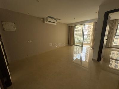 Hall Image of 970 Sq.ft 2 BHK Apartment / Flat for sale in Hiranandani Highland A B C D And E Wing, Powai Mumbai for Rs. 30000000