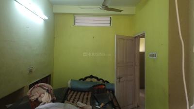 Bedroom Image of 640 Sq.ft 2 BHK Builder Floor for rent in Patuli Kolkata for Rs. 18000