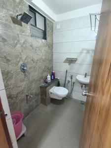 Bathroom Image of 1629 Sq.ft 3 BHK Apartment / Flat for sale in Yogi Platina, Sargasan Gandhinagar for Rs. 8000000