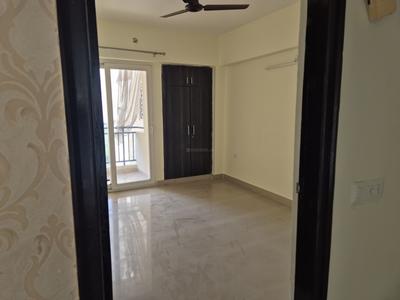 Bedroom Image of 1400 Sq.ft 3 BHK Apartment / Flat for rent in Sethi Max Royal, Sector 76 Noida for Rs. 33000