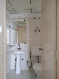 Common Bathroom Image of 1175 Sq.ft 2.5 BHK Apartment / Flat for sale in Gaursons Gaur City 5th Avenue, Noida Extension Greater Noida for Rs. 10300000