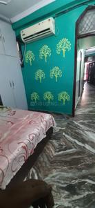 Bedroom Image of 501 Sq.ft 2 BHK Builder Floor for sale in Dilshad Garden New Delhi for Rs. 3100000