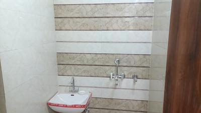 Image of 600 Sq.ft 2 BHK Builder Floor for sale in Laxmi Nagar, New Delhi for Rs. 5800000