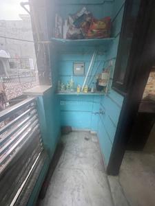 Balcony Image of 320 Sq.ft 1 BHK Builder Floor for rent in Shalimar Bagh New Delhi for Rs. 20000