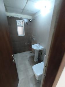 Bathroom Image of 2365 Sq.ft 4 BHK Apartment / Flat for sale in The Antriksh Forest, Sector 77 Noida for Rs. 20500000