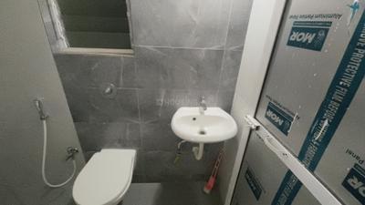 Bathroom Image of 550 Sq.ft 1 BHK Apartment / Flat for rent in Taloja Navi Mumbai for Rs. 9000