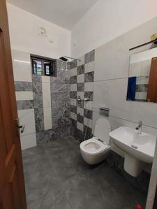 Bathroom Image of 1500 Sq.ft 4 BHK Independent House for rent in V K Sky City, Airport Road Bhopal for Rs. 23000