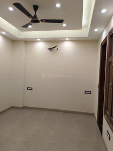 Bedroom Image of 1070 Sq.ft 3 BHK Builder Floor for sale in Pul Prahlad Pur New Delhi for Rs. 8500000