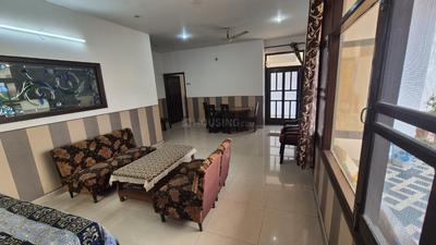 Image of 2600 Sq.ft 2 BHK Builder Floor for rent in Trikuta Nagar, Jammu for Rs. 25500