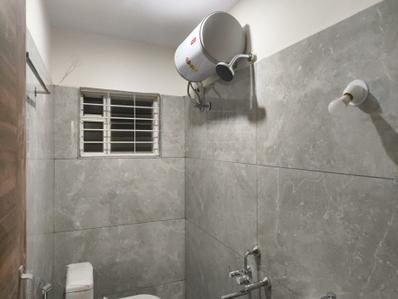 Bathroom Image of 511 Sq.ft 1 BHK Builder Floor for rent in Bommanahalli Bengaluru for Rs. 22000