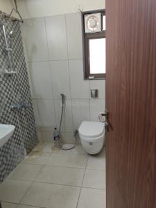 Bathroom Image of 2150 Sq.ft 4 BHK Apartment / Flat for sale in Skyi Songbirds , Bhugaon Pune for Rs. 17000000