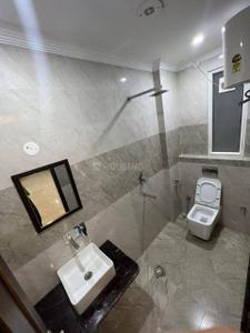 Bathroom Image of 1580 Sq.ft 2 BHK Builder Floor for rent in Sector 46 Gurgaon for Rs. 43700