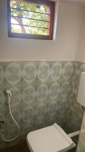 Bathroom Image of 700 Sq.ft 2 BHK Independent House for rent in Ilavala Hobli Mysore for Rs. 12000