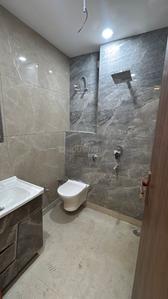 Bathroom Image of 800 Sq.ft 2 BHK Builder Floor for sale in Paschim Vihar New Delhi for Rs. 13500000