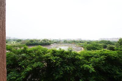 Image of 1422 Sq.ft 2 BHK Apartment / Flat for sale in Vaishno Devi Circle, Ahmedabad for Rs. 7500000