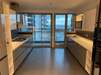 Kitchen Image of 3000 Sq.ft 4 BHK Apartment / Flat for rent in Phoenix Kessaku, Rajajinagar Bengaluru for Rs. 475000