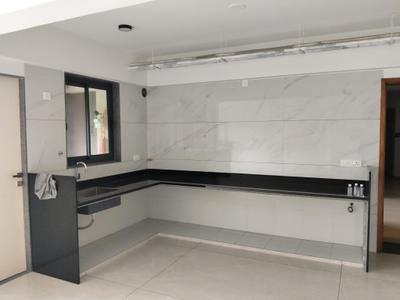 Kitchen Image of 1761 Sq.ft 3 BHK Apartment / Flat for sale in Vishwanath Sarathya West, Shela Ahmedabad for Rs. 7500000