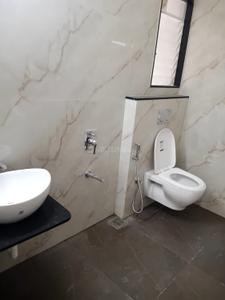 Bathroom Image of 1092 Sq.ft 2 BHK Apartment / Flat for rent in Nandan Carnival, Adgaon Nashik for Rs. 15000