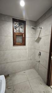 Bathroom Image of 2200 Sq.ft 3 BHK Builder Floor for rent in Sector 122 Noida for Rs. 48000