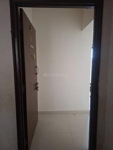 Image of 952 Sq.ft 2 BHK Apartment / Flat for sale in Raunak Unnathi Woods Phase 3, Kasarvadavali, Thane for Rs. 8500000