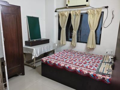Bedroom Image of 3600 Sq.ft 4 BHK Builder Floor for rent in Rajhans Himgiri Bungalows, Piplod Surat for Rs. 650000
